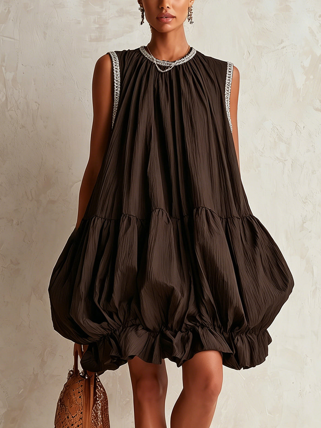 Colette | Robe Mini Sans Manches Marron avec Ourlet Bouffant