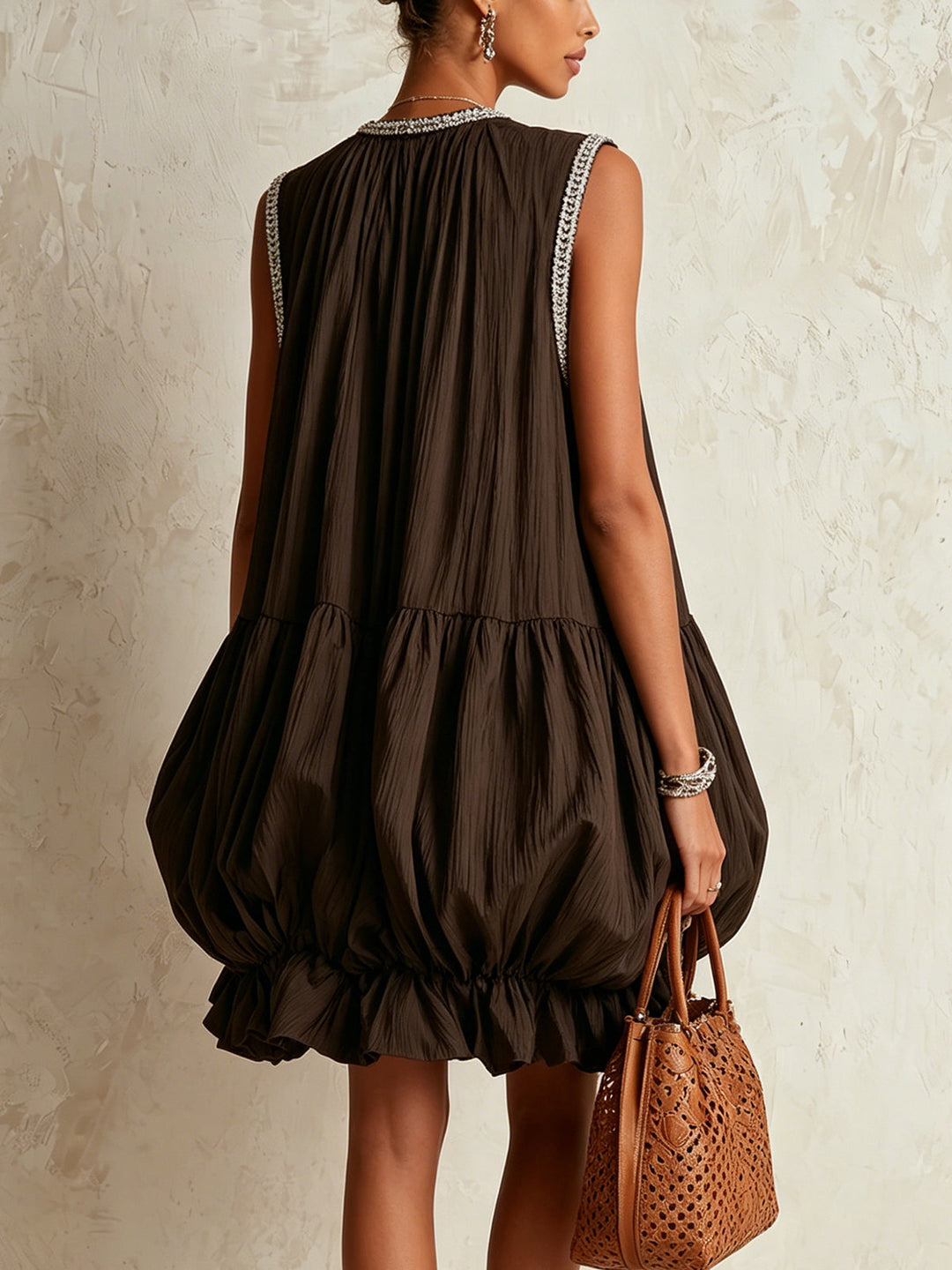 Colette | Robe Mini Sans Manches Marron avec Ourlet Bouffant