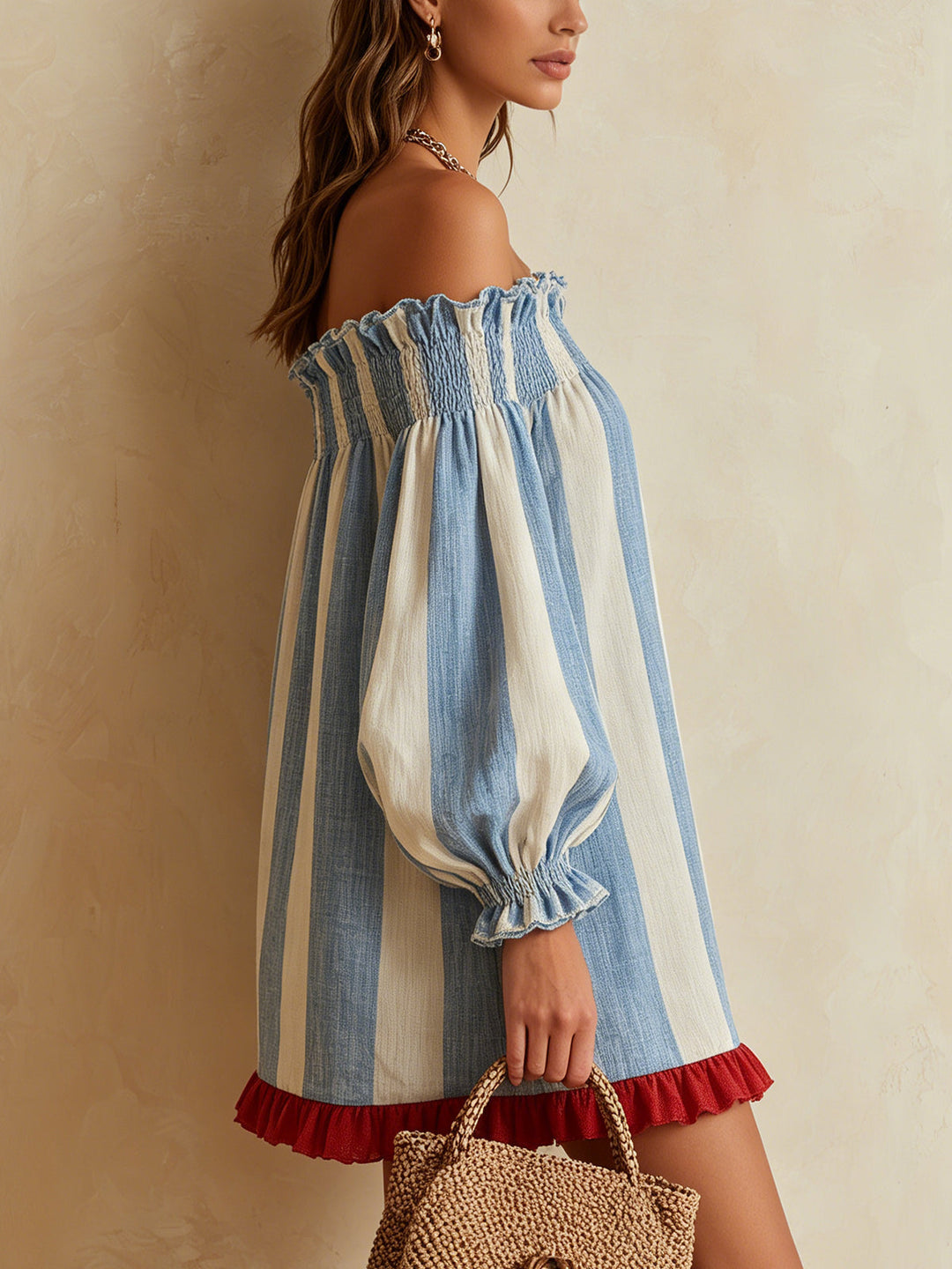 Ondine | Mini Robe Rayée Bleu et Blanc à Épaules Dénudées avec Ourlet Contrasté