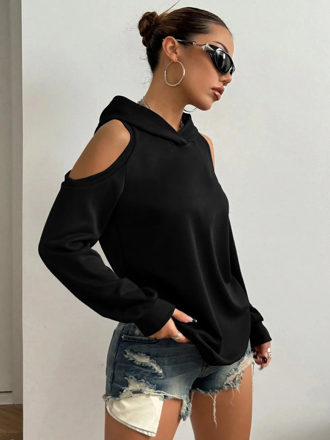Camélia™ — Sweat Chic avec Épaules Découpées