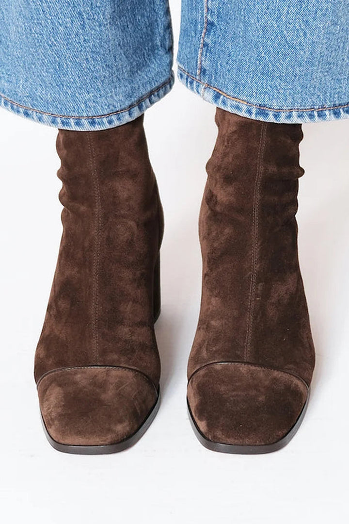 Camille™ – Élégance contemporaine à chaque pas