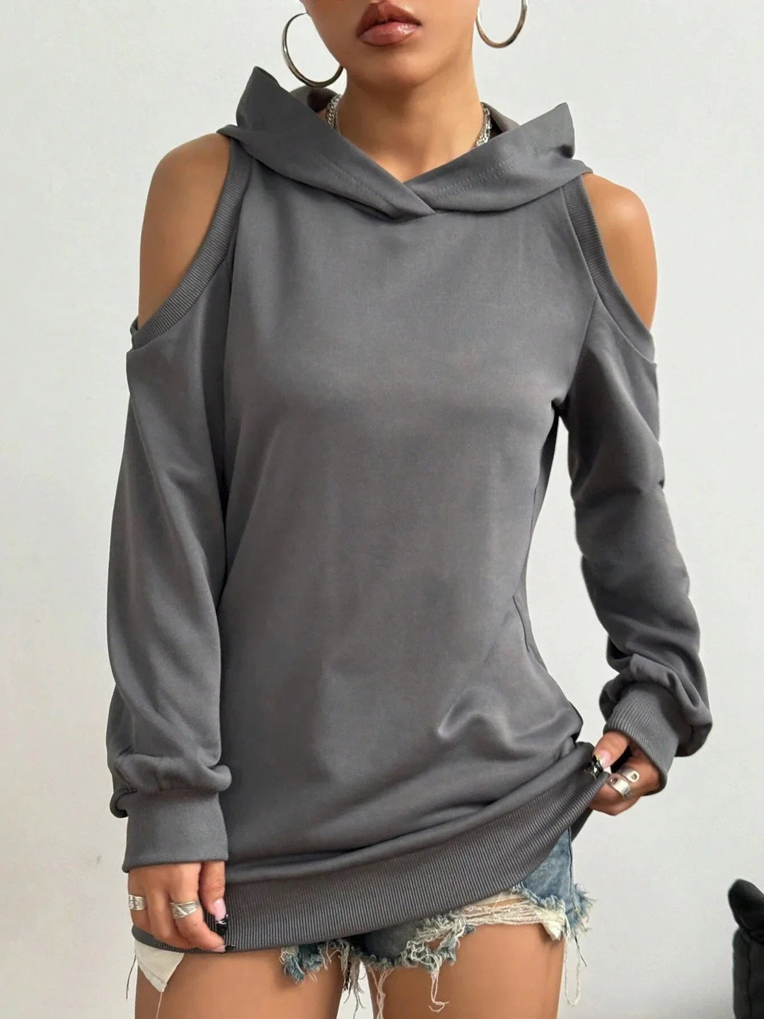 Camélia™ — Sweat Chic avec Épaules Découpées
