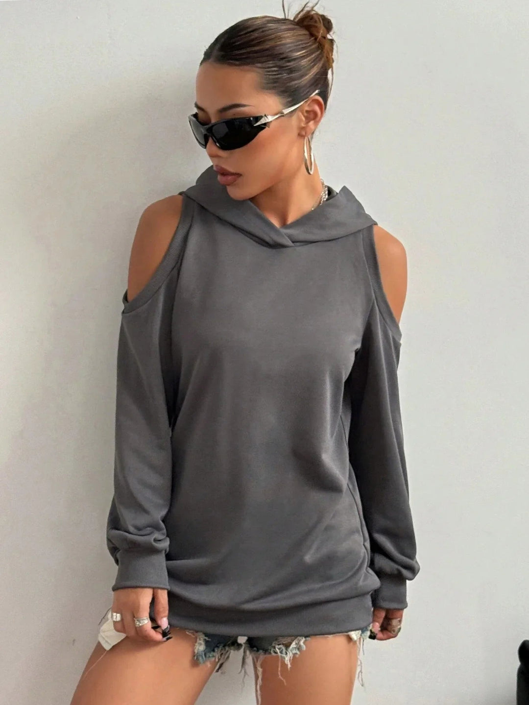 Camélia™ — Sweat Chic avec Épaules Découpées