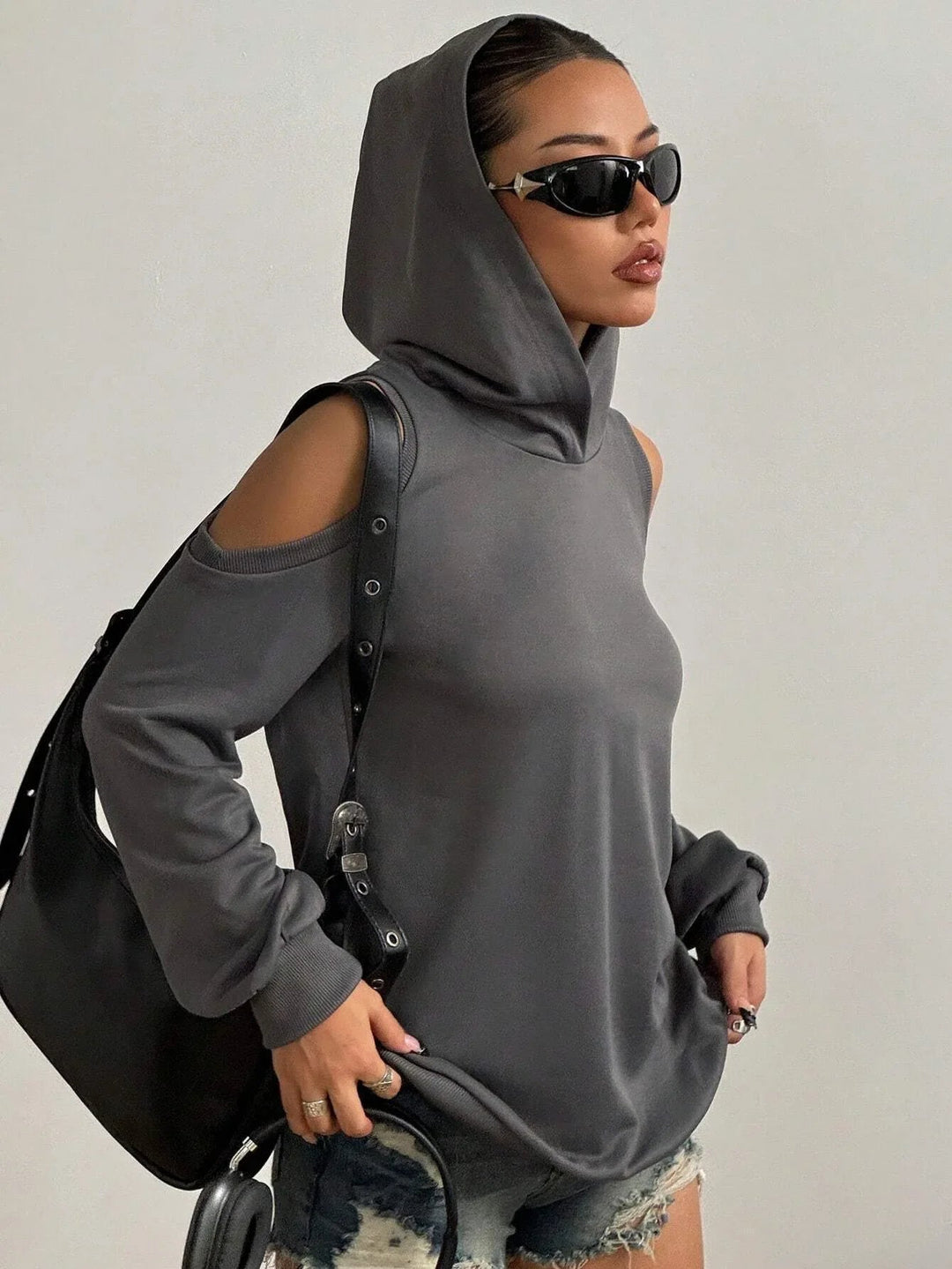 Camélia™ — Sweat Chic avec Épaules Découpées