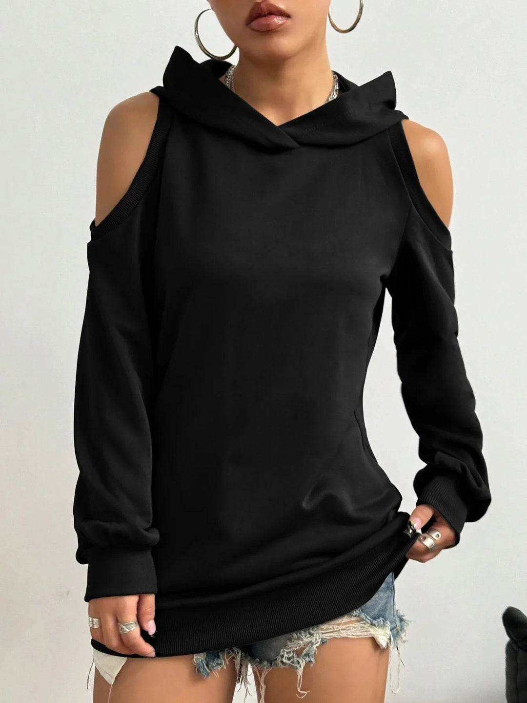 Camélia™ — Sweat Chic avec Épaules Découpées