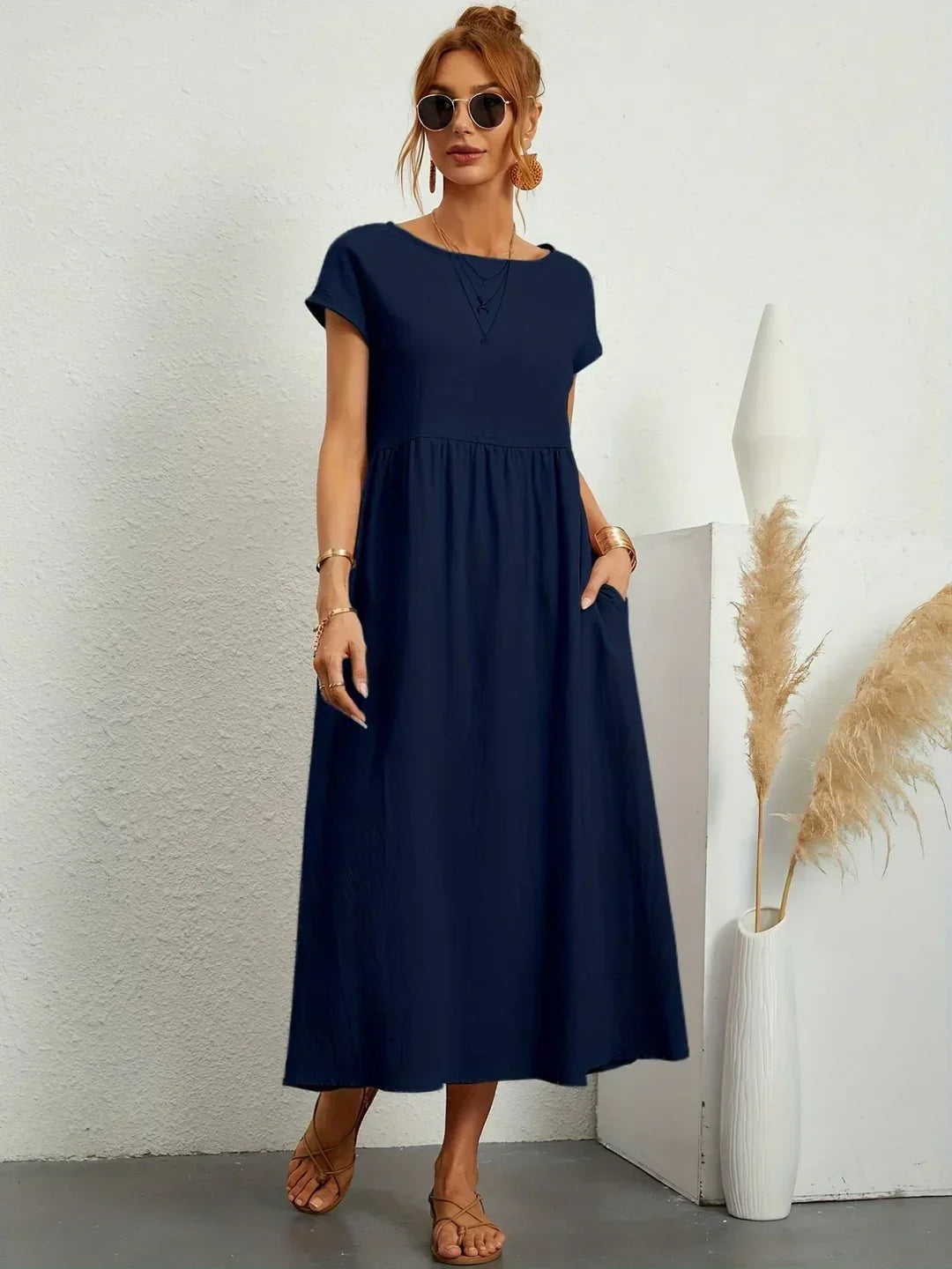 Gabrielle™ — Robe Midi Élégante en Tissu Fluide