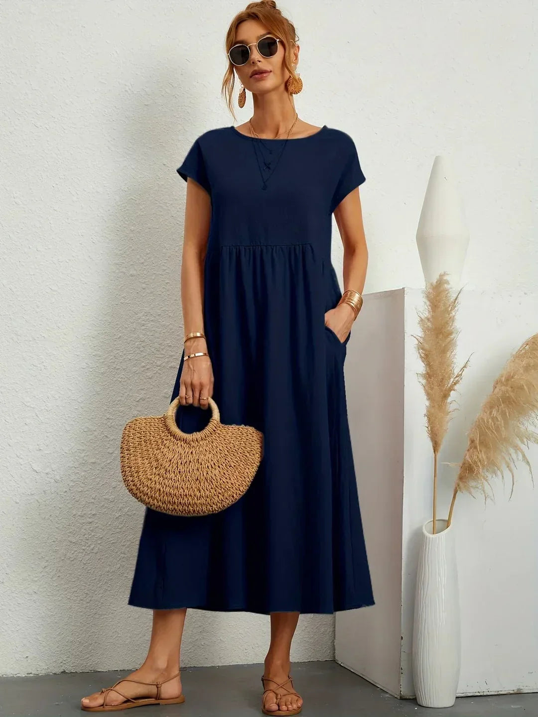 Gabrielle™ — Robe Midi Élégante en Tissu Fluide