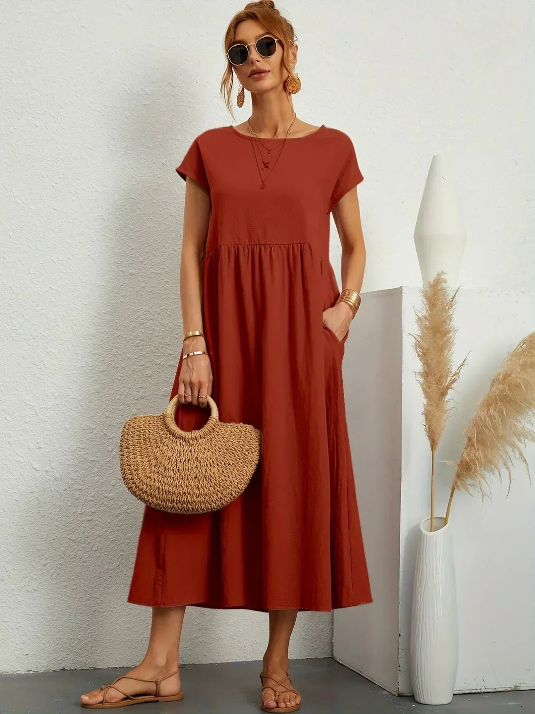 Gabrielle™ — Robe Midi Élégante en Tissu Fluide