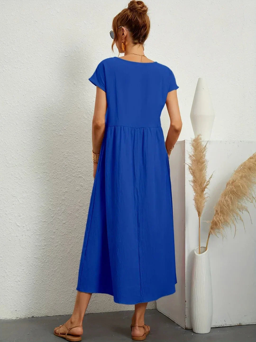 Gabrielle™ — Robe Midi Élégante en Tissu Fluide