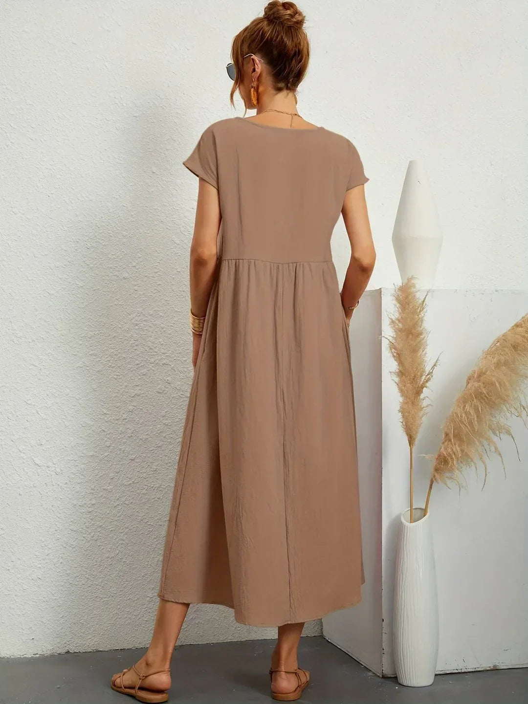 Gabrielle™ — Robe Midi Élégante en Tissu Fluide