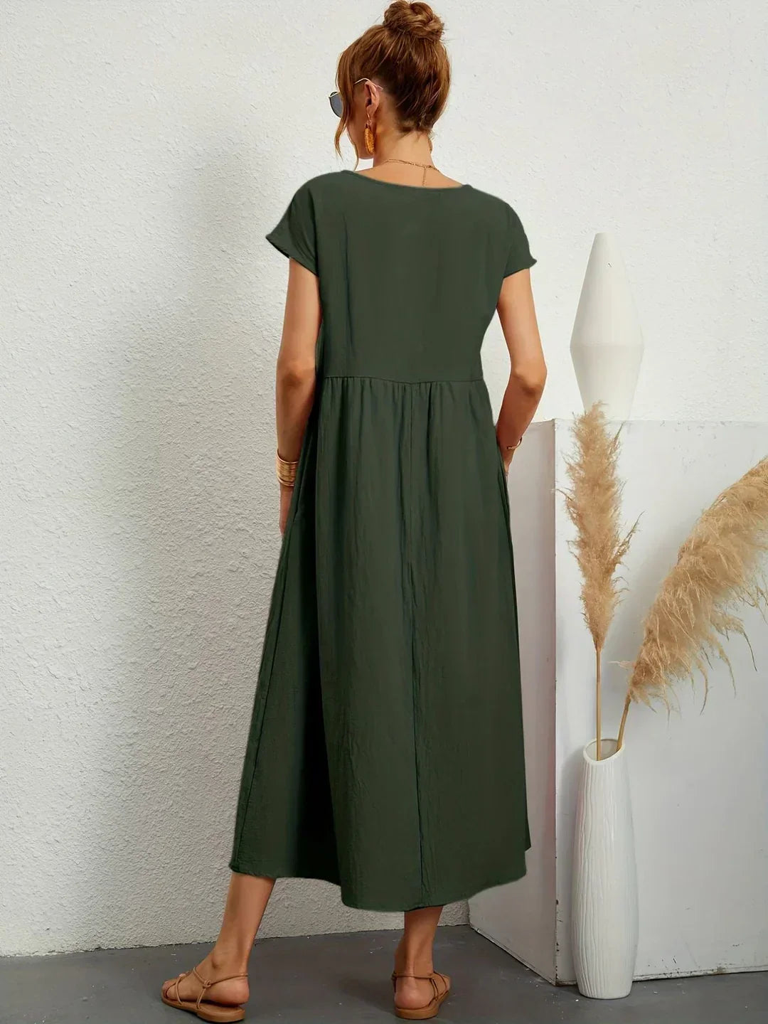 Gabrielle™ — Robe Midi Élégante en Tissu Fluide