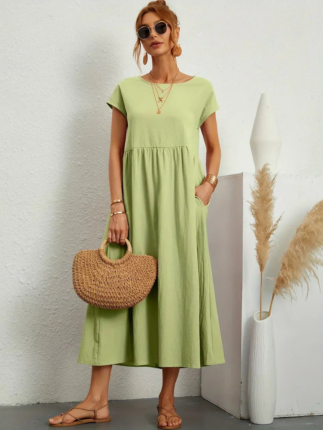 Gabrielle™ — Robe Midi Élégante en Tissu Fluide