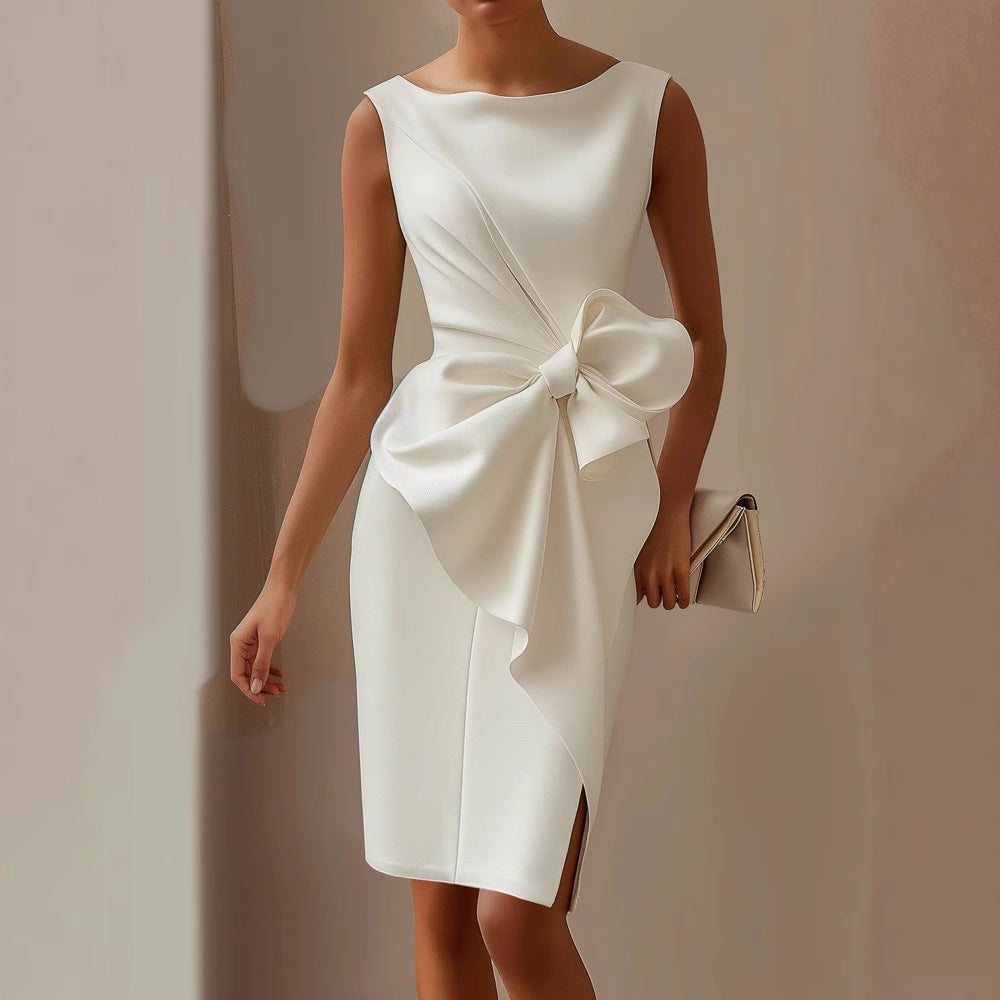 Coraline™ — Élégante Robe Structurée avec Nœud Couture