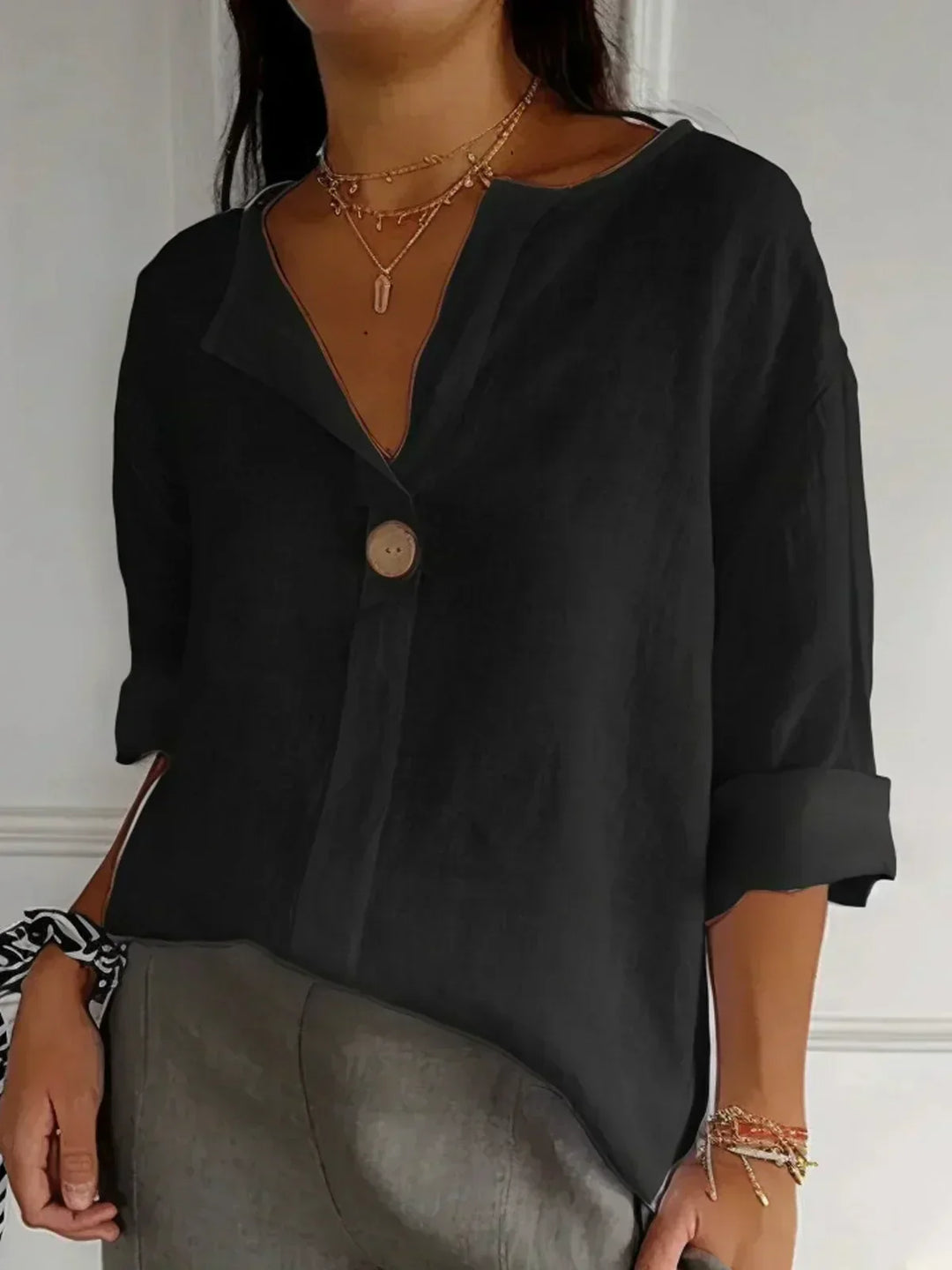 Freja - Elegant Loose-Fit Blouse
