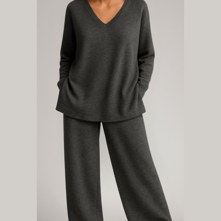 Anny - Chic & Comfortable Ensemble