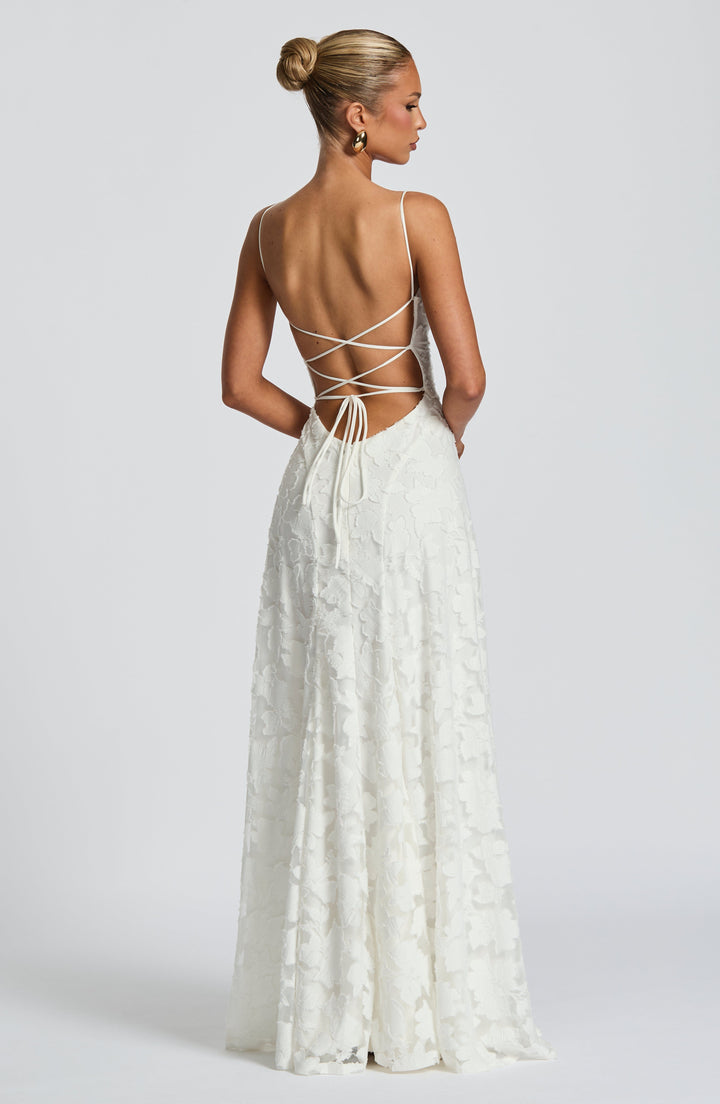 Élodie™ – Élégance fluide pour toutes les occasions